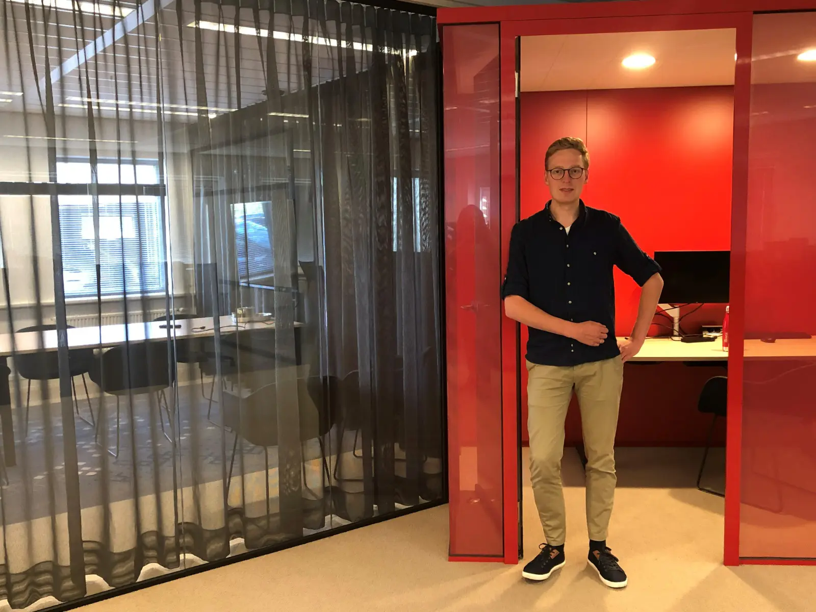 Laurent Floor Header